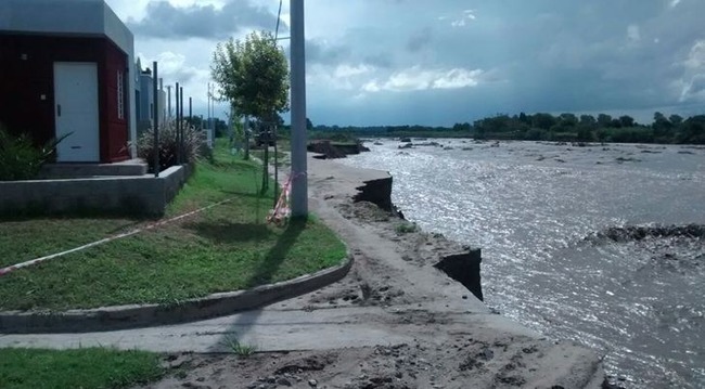 Video thumbnail for Viviendas en riesgo con la crecida del río en Jesús María